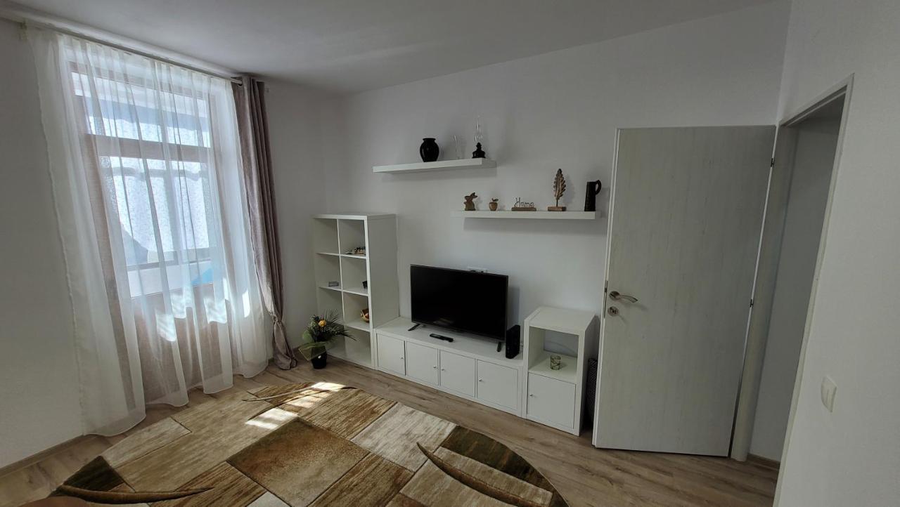 Andy Apartament Petroşani Exteriér fotografie